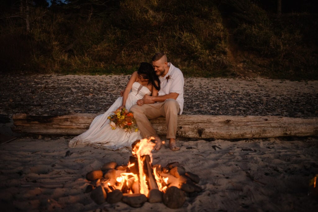 couples-photography-oregon-portland-couples-photography-engagement-photography-romantic-couples-photography-7517-1024x684